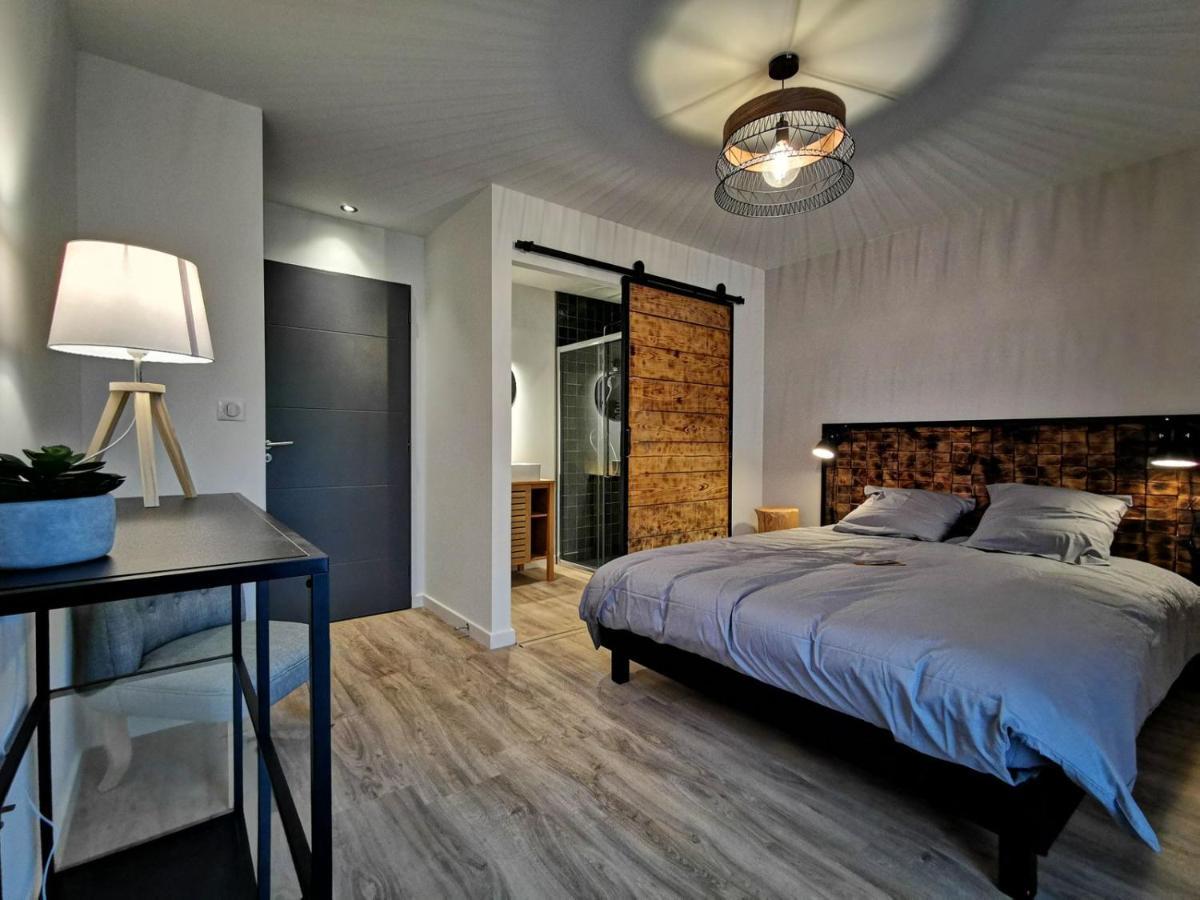 Holiday home Maison D'architecte En Pleine Nature Arlempdes
